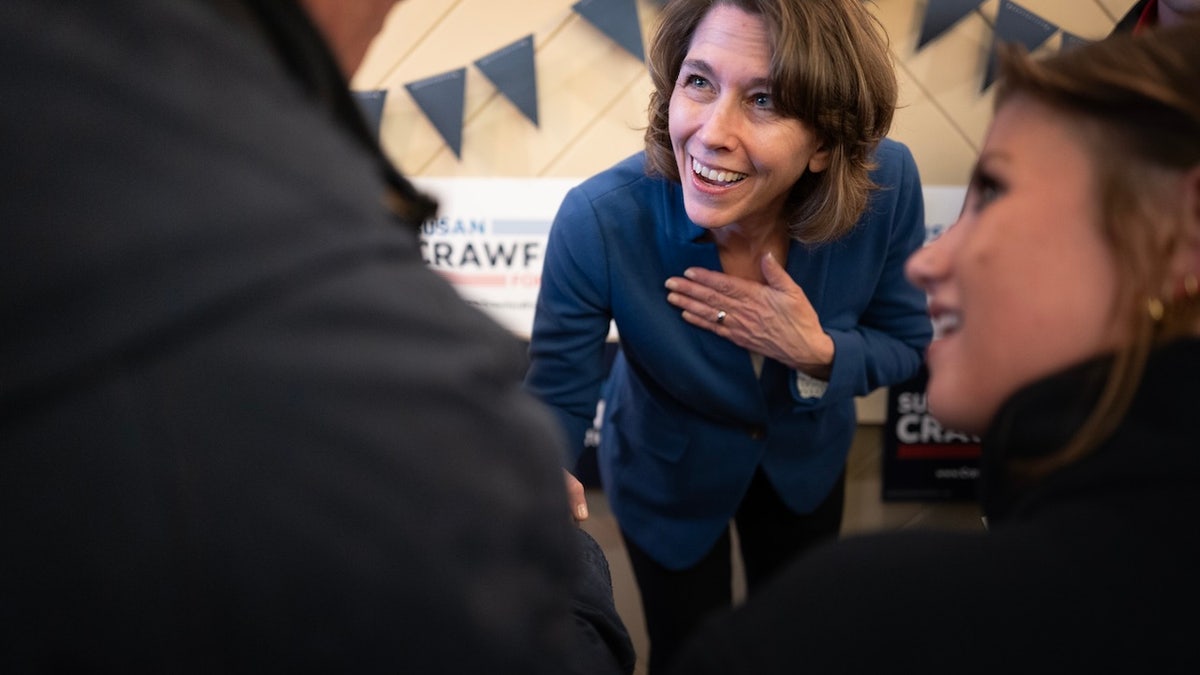 Judge Susan Crawford campaigns