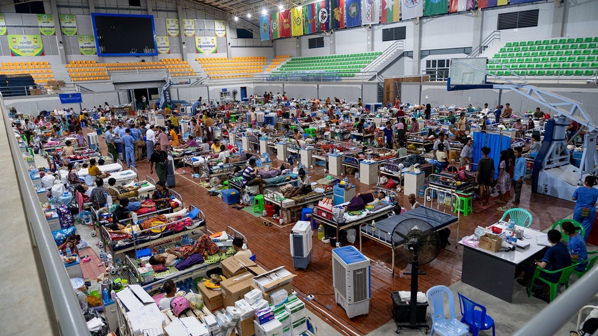 Temporary medical unit set up by Samaritan's Purse in Burma