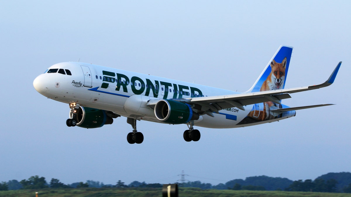 Frontier airlines plane