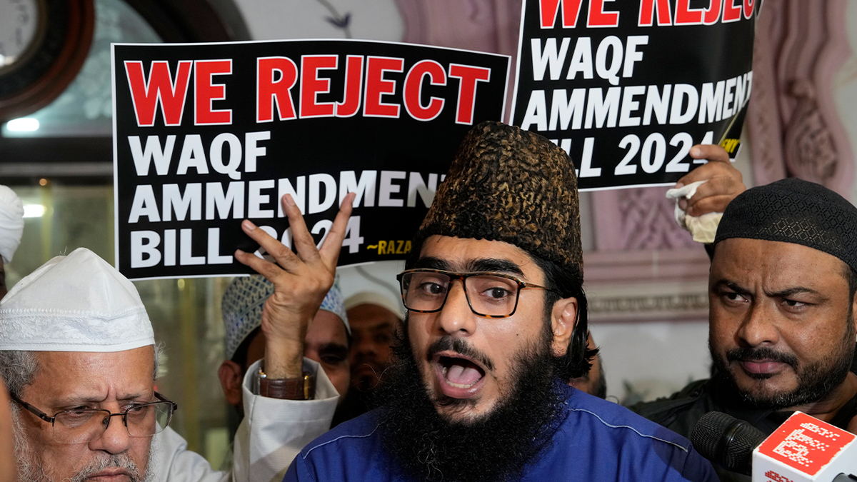 Raza Academy members protest amendment bill
