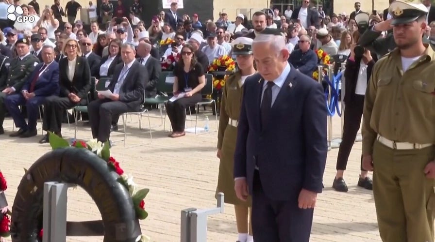 Israel comes to standstill as sirens sound to mark Holocaust Remembrance Day