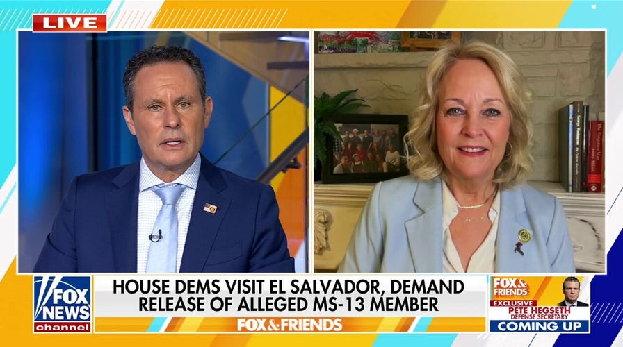 Dem lawmakers travel to El Salvador, demand proof of life for suspected MS-13 member