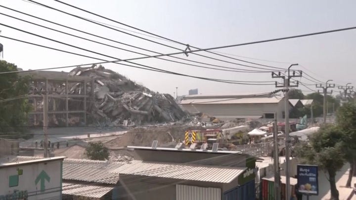 Skyscraper in Bangkok collapses after 7.7 magnitude earthquake rocks Burma, Thailand