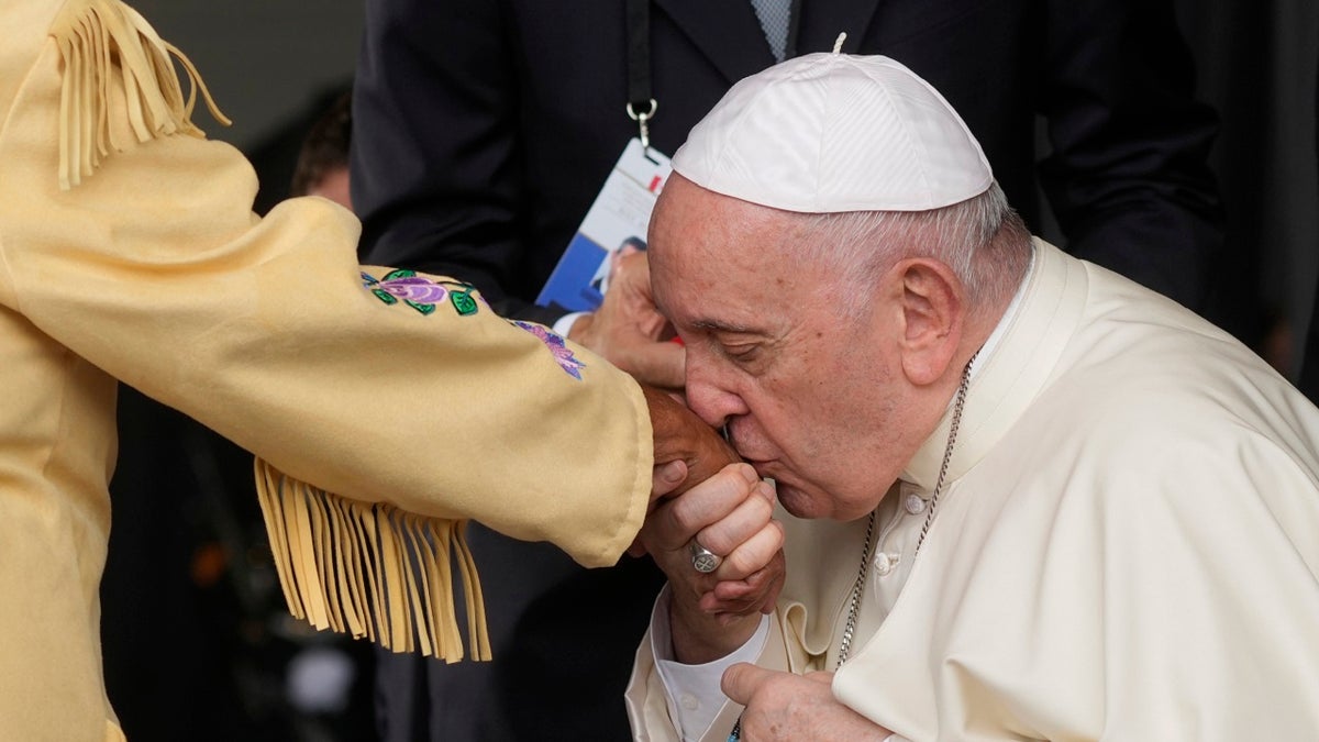 Pope Francis apologizes to Indigenous people of Canada