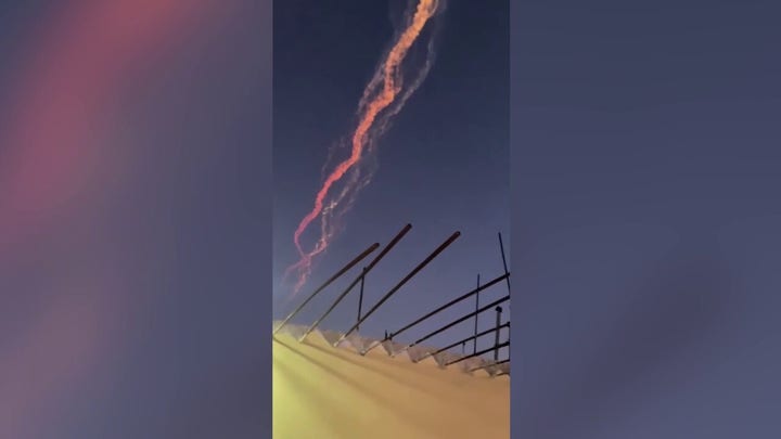 SpaceX Starship rocket debris seen from Turks and Caicos