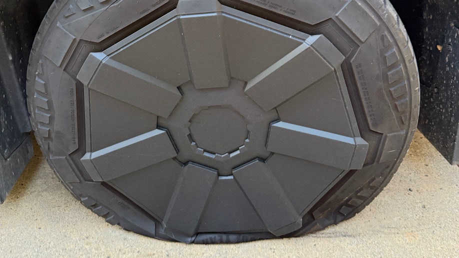 The Tesla Cybertruck's tires were slashed by the suspect