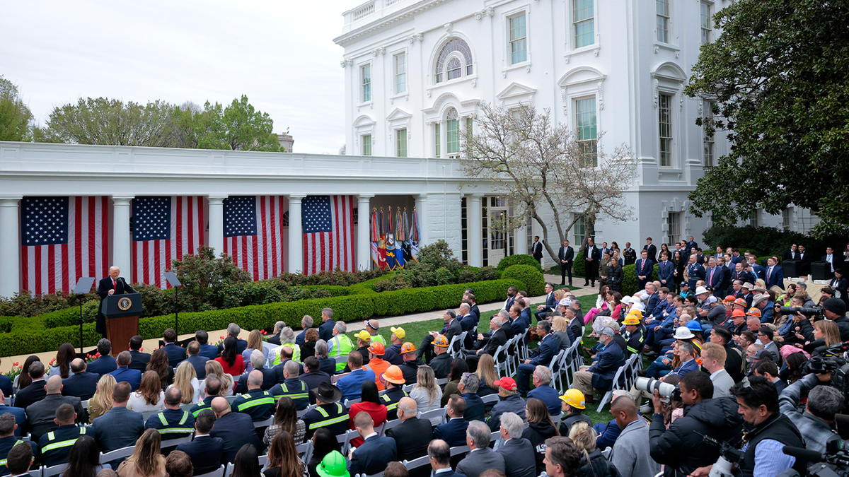 Trump rose garden 