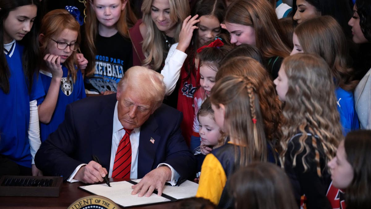 Trump executive order women's sports