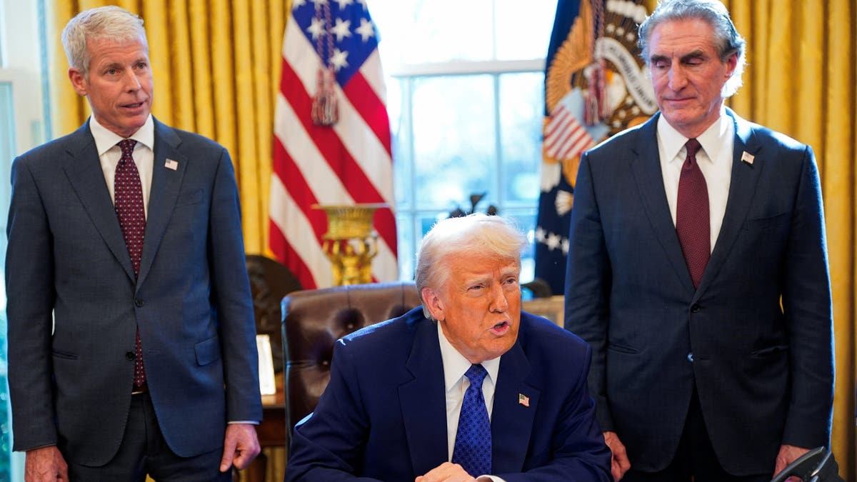 Chris Wright, Donald Trump, Doug Burgum