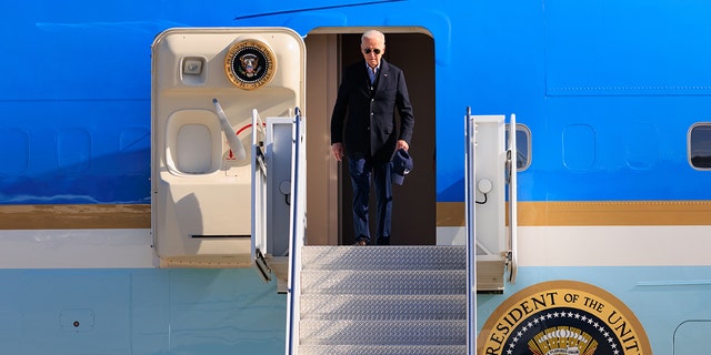 U.S. President Joe Biden arrives at Moffett Federal Airfield in Mountain View, California, USA on January 19, 2023. 
