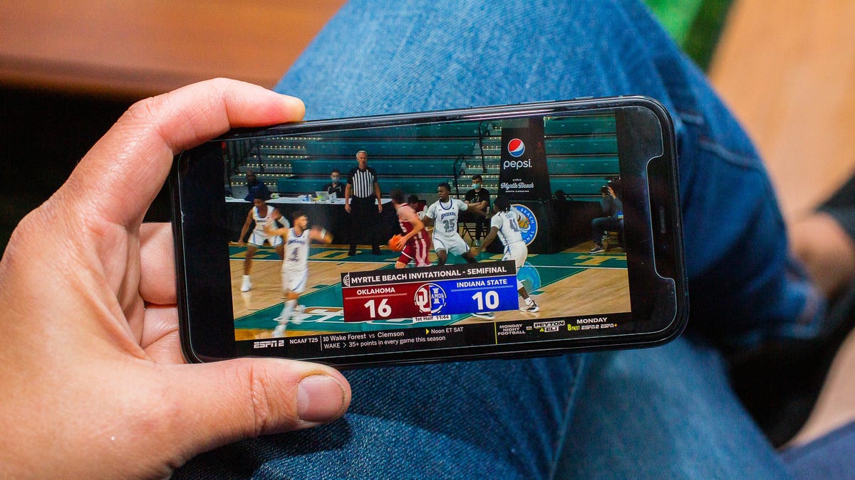 Watching basketball on a mobile handset