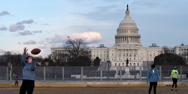 Blumenauer's bill would add 150 more seats to the House, an increase of more than one-third its current size. (AP Photo/Jacquelyn Martin)