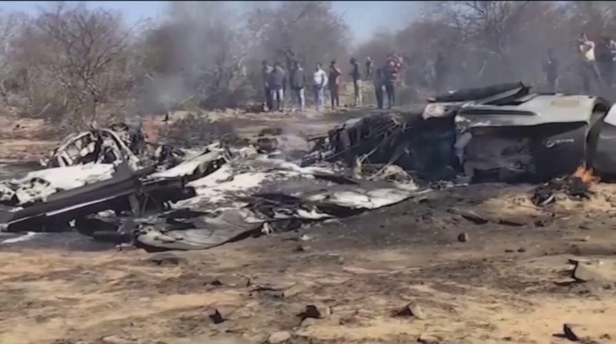 Two Indian fighter jets crash, killing pilot