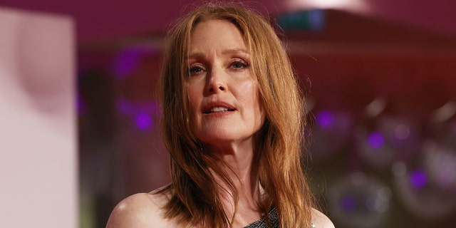 Julianne Moore admitted that she was insecure about her red hair and freckles when she was growing up.