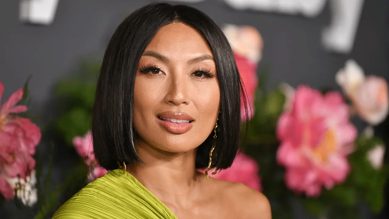 Jeannie Mai Jenkins will join Olivia Culpo to host the 2023 Miss Universe competition. 