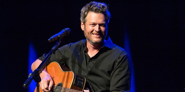 Blake Shelton has resolved to drink one less drink per day in 2023.