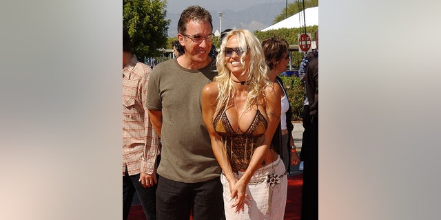 Pamela Anderson said she didn't think Tim Allen had "bad intentions" when he allegedly flashed her in 1991. 