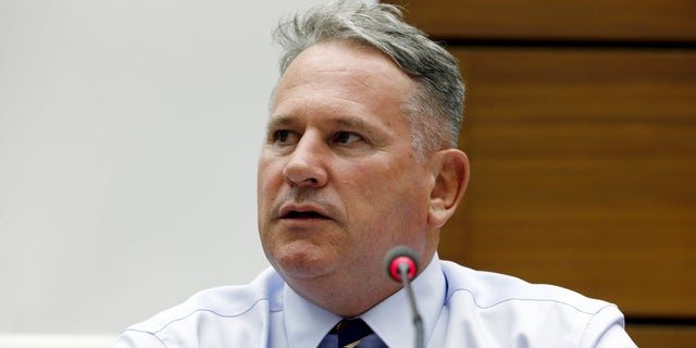 Former Commander of British Forces in Afghanistan Colonel Richard Kemp speaks during a side event with World Military Experts to Contradict Gaza Report and after presentation of report by the Independent Commission of Inquiry on the 2014 Gaza Conflict in Geneva, Switzerland, June 29, 2015. 