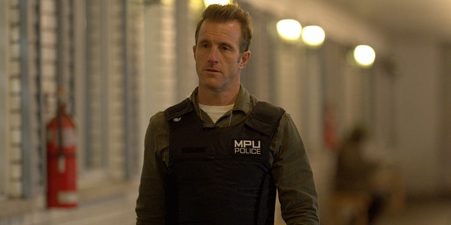 Scott Caan is a detective in the new FOX show "Alert."