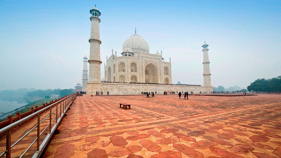 Taj Mahal architecture 