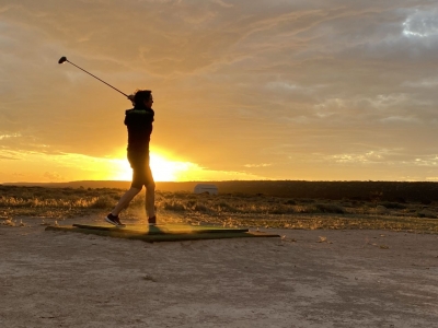 There's no such thing as a quick game at strongNullarbor Links /strongin Australia. At the world's longest course, golfers tee off at Ceduna in the country's east before finishing up their round at Kalgoorlie, some 863 miles away in the west.