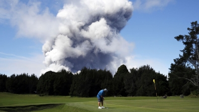 At the strongVolcano Golf Course /strongin Hawaii, fairways run alongside the crater rim of Kilauea. One of the world's most active volcanoes, an eruption in 2018 (pictured) offered golfers a stunning backdrop to play in front of.