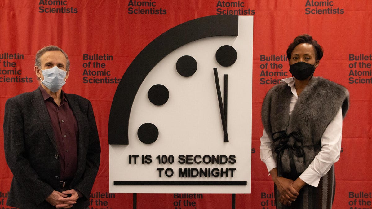 doomsday-clock-2021-31