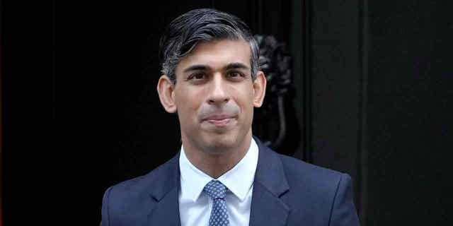 Britain's Prime Minister Rishi Sunak is pictured on his way to attend the weekly session of Prime Ministers' Questions in Parliament in London, England, on Jan. 11, 2023. Sunak is scheduled to visit Scotland on Thursday for the first time since becoming the Prime Minister.