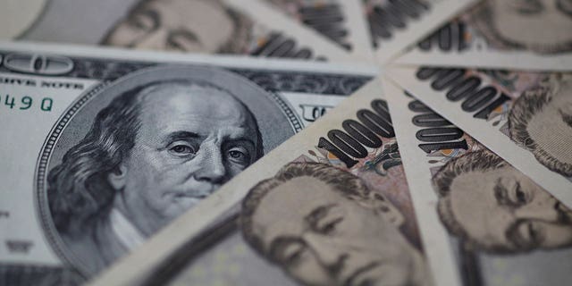 The American dollar depreciated in value Thursday, while the Japanese yen made notable gains.