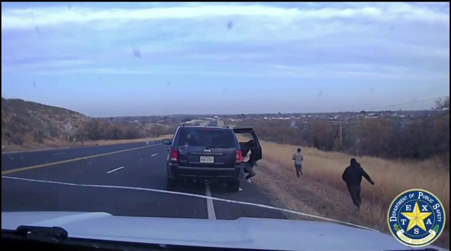 Texas border agents led on high-speed chase after illegal immigrants bail from vehicle