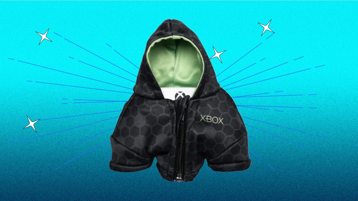 A cozy jacket for your Xbox controller