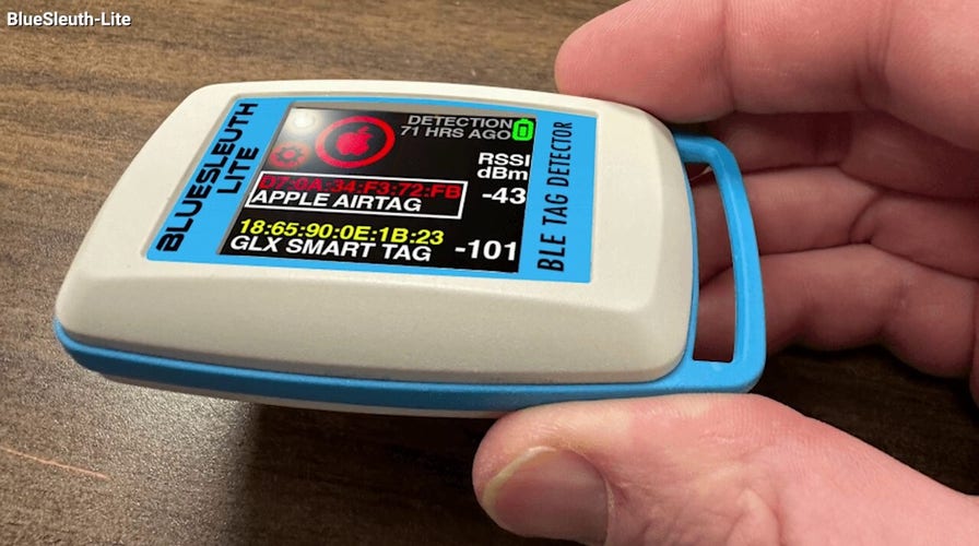 AirTag tracker detector warns of stalkers in seconds
