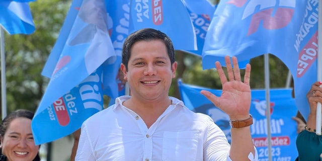 Equadorian mayoral candidate Omar Menéndez won his election following his murder.