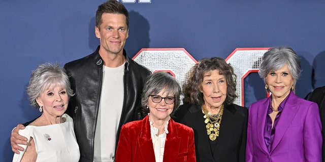 From left, Rita Moreno, Tom Brady, Sally Field, Lily Tomlin and Jane Fonda attend the Los Angeles premiere screening of Paramount Pictures' "80 For Brady."