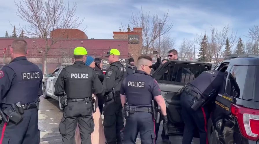 Canadian pastor arrested for second time after protesting drag queen storytime for kids.