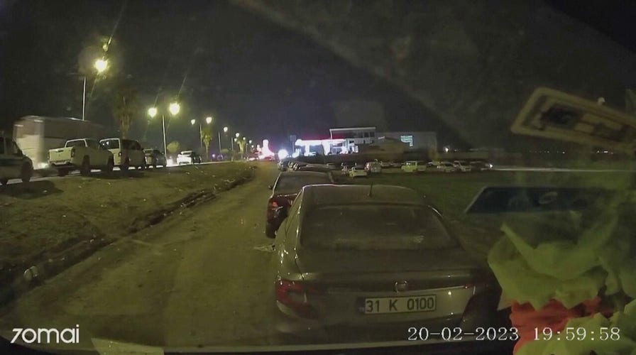 Turkey earthquake captured on dashcam video