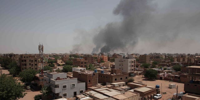 A conflict between two Sudanese generals has left at least 180 people dead and another 1,800 injured.