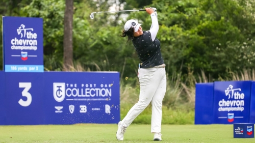 Yin drives from the third tee during the final round.