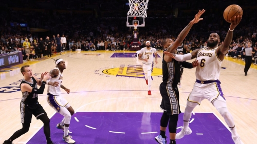 LeBron James helped lead the Lakers to a Game 3 win over the Memphis Grizzlies.