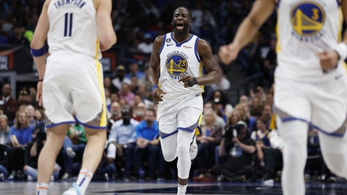 The Golden State Warriors beat the Dallas Mavericks 127-125.