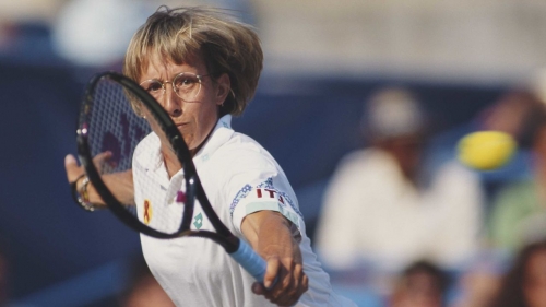 Navratilova plays a backhand at the 1993 US Open. 