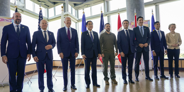 G7 leaders pose for photo in Japan