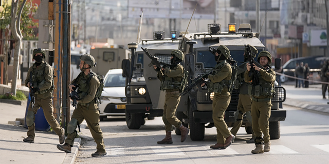 Nablus street with soldiers