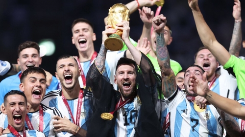Messi lifts the World Cup trophy in December 2022.