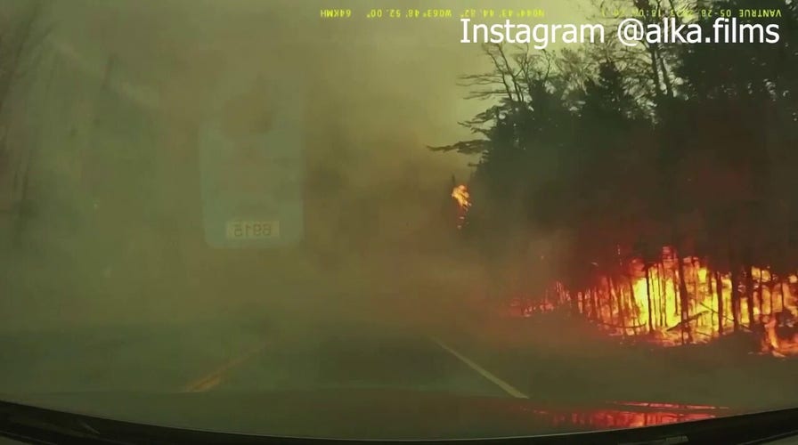Dashcam shows wildfire in Canada