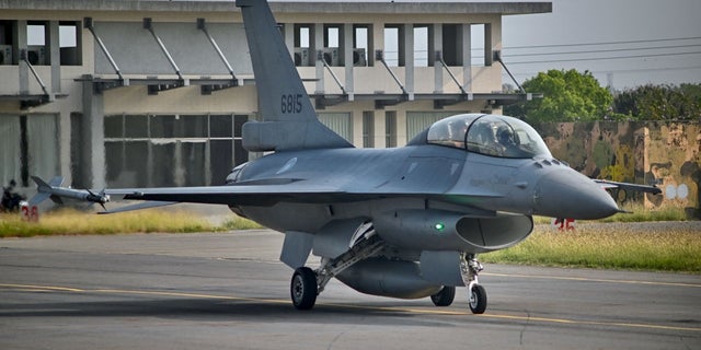 Taiwan air force base plane