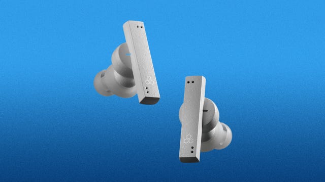 Final Audio's ZE8000 earbuds have a unique design