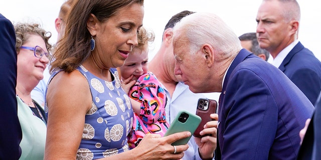Joe Biden in Finland, little girl