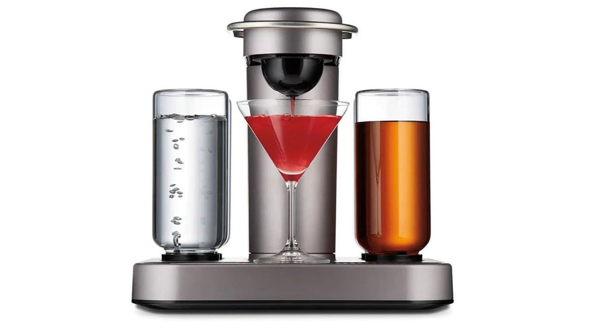 Photo of the Premium Cocktail Maker.