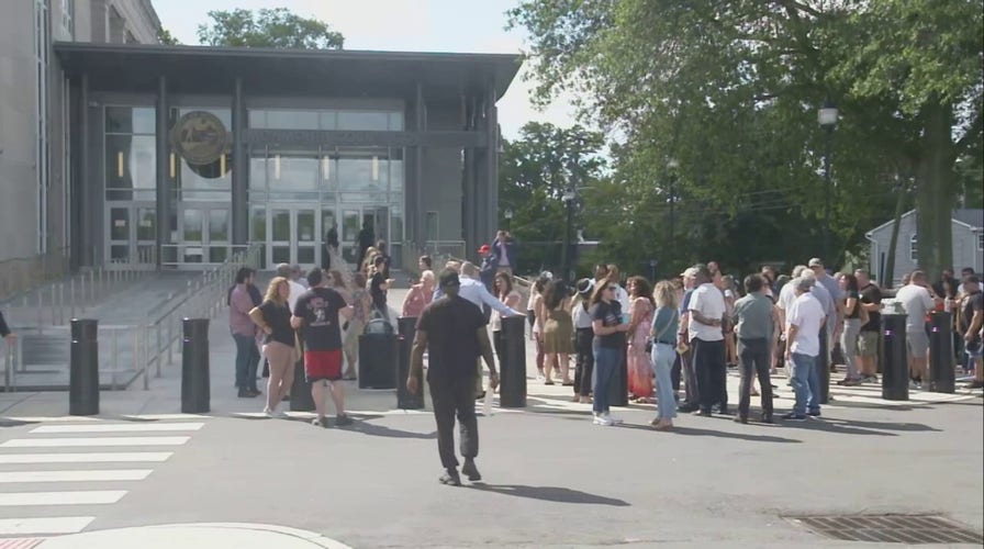 Parents, crowd gathers outside of NJ courthouse ahead of ruling on transgender notification policy